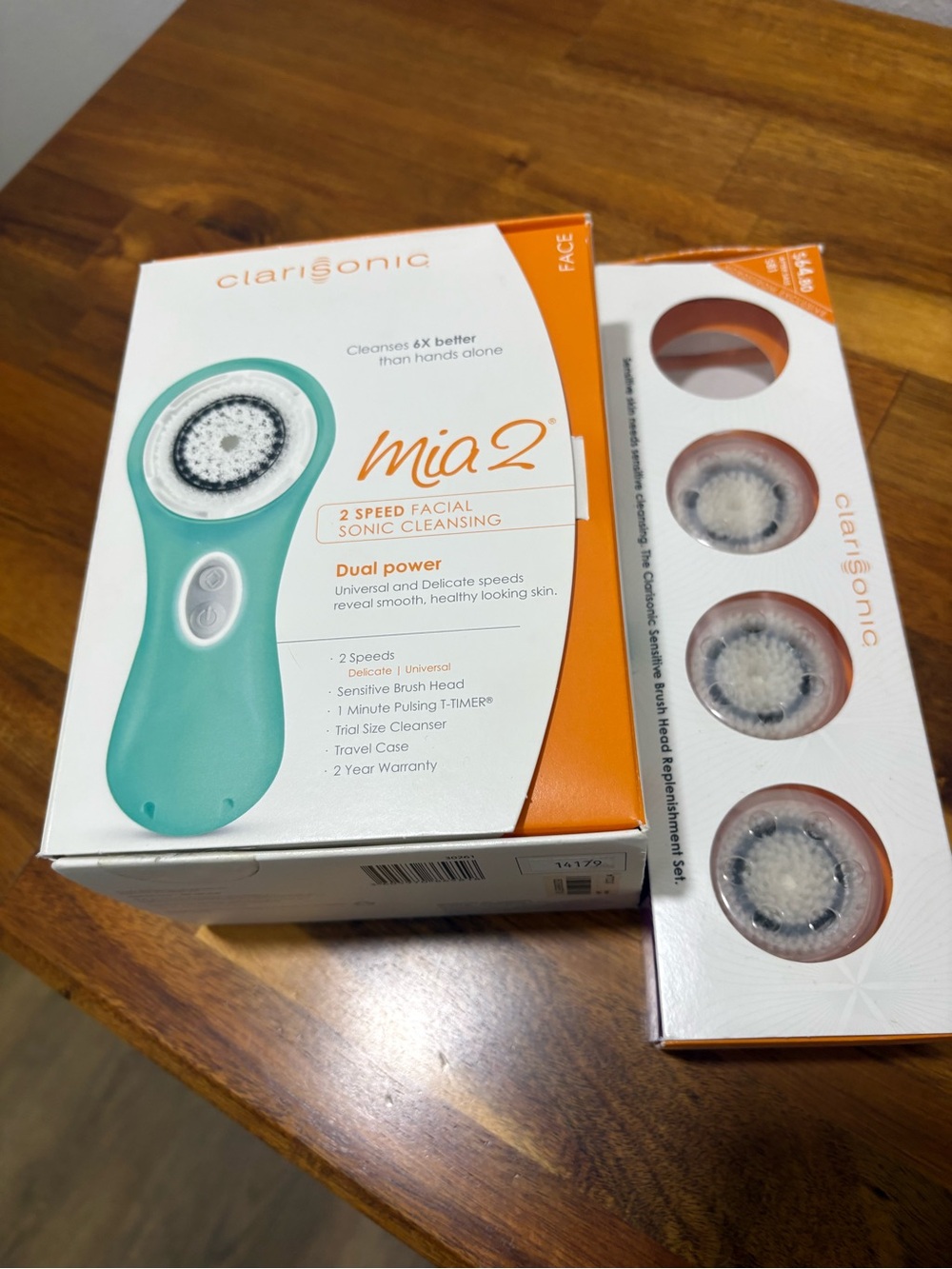 Clarisonic Mia 2 Facial Sonic Cleansing Brush-Teal + 3 Replacement Brushes